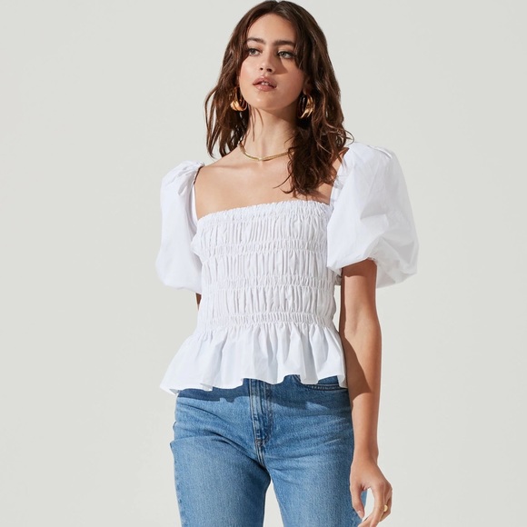 ASTR SAVINA BUBBLE SLEEVE TOP - Picture 3 of 6